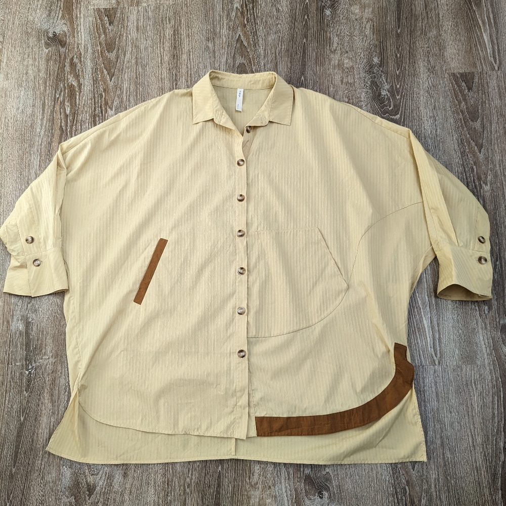 Nap Fantastic Curved Hem Blouse Pastel Butter Yellow Size Large - Picture 6 of 16